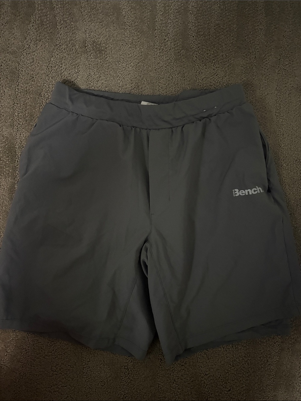 Bench Men's Athletic Shorts in Charcoal Gray size M